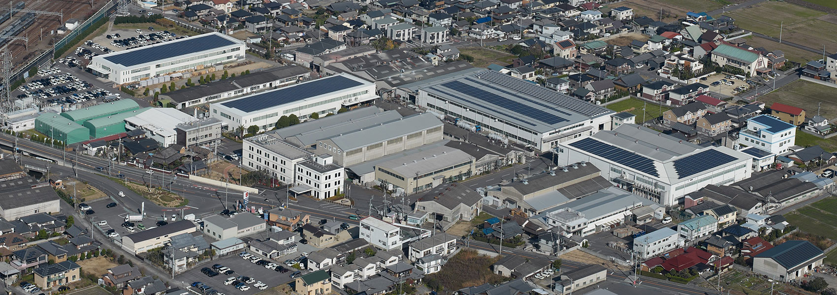 本社・多度津事業所 全景